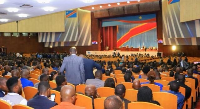 RDC : Les députés votent à l’unanimité la loi sur les tribunaux de commerce