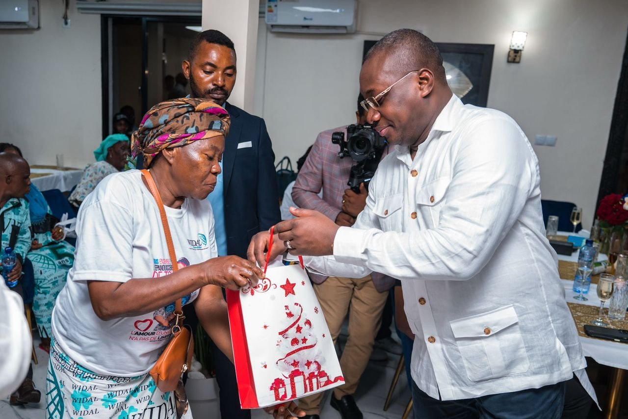 Kinshasa: la Fondation Widal offre un repas de cœur et des fonds de commerce aux mamans veuves de la District de Funa